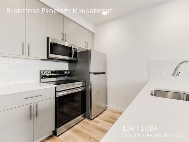 Photo - Experience the comfort and convenience of ... Unidad 210