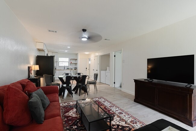 2907 Woodrich Dr Unit A