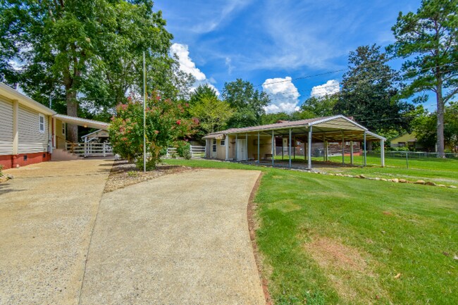 Photo - 109 11th Ave N