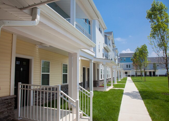 Photo - Willow Pond Village
