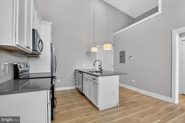 Photo - 1935 N 2nd St Unit 403