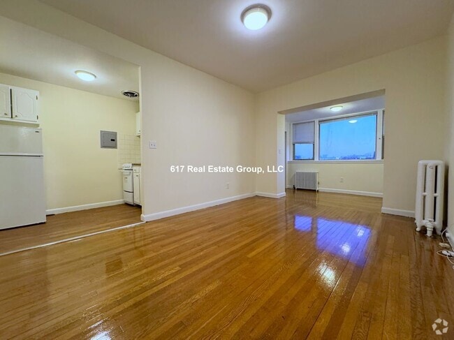 Building Photo - 1315 Commonwealth Ave Rental