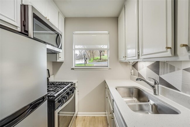 Photo - 1612 Elmhurst Dr