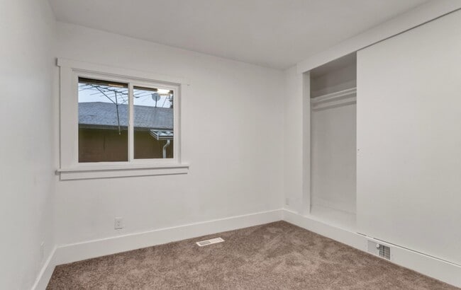 Photo - 2664 Brinker Ave