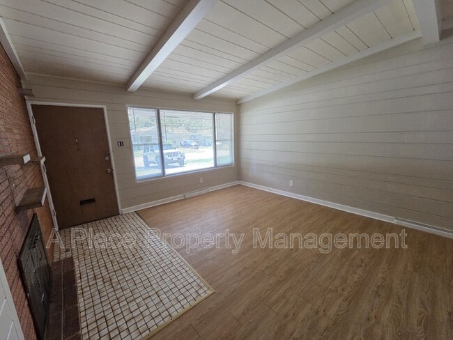 Photo - 2321 Noll Dr