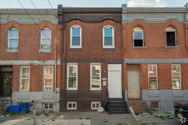 Building Photo - Stunning Remodel - North Philadelphia Rental