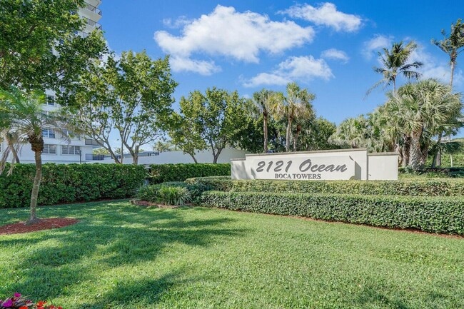 Building Photo - 2121 N Ocean Blvd Unit 305w