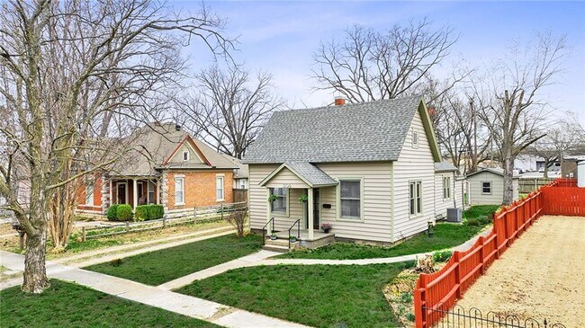 Photo - 309 N 3rd St