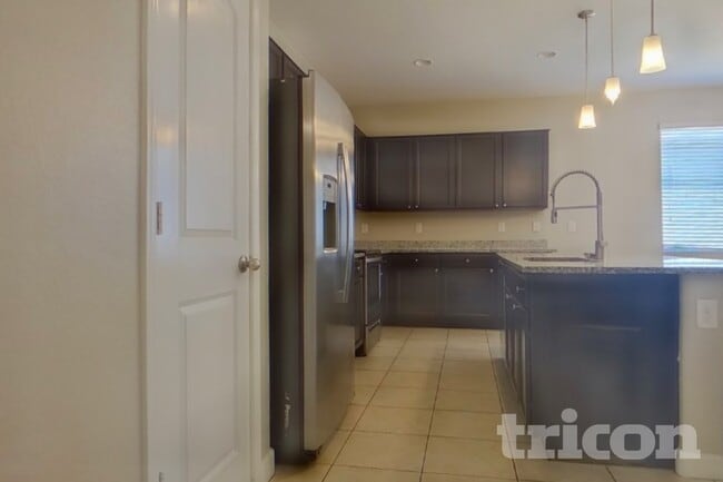 Photo - 2473 S 235th Dr