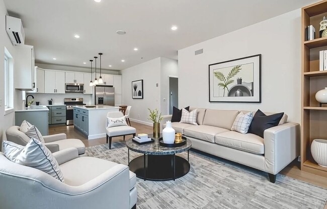 Building Photo - 4714 Harbinson Ave