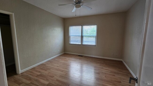 Photo - 1448 Rice St