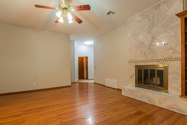Photo - Beautiful 3 Bed 2 Bath in the Heart of OKC!
