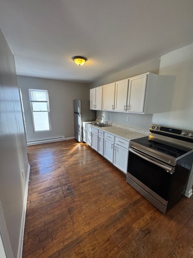 Building Photo - 305 S 4th St Unit #2