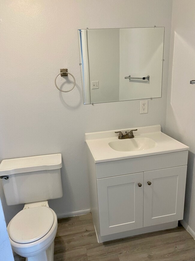 Photo - Courtyard Apartments