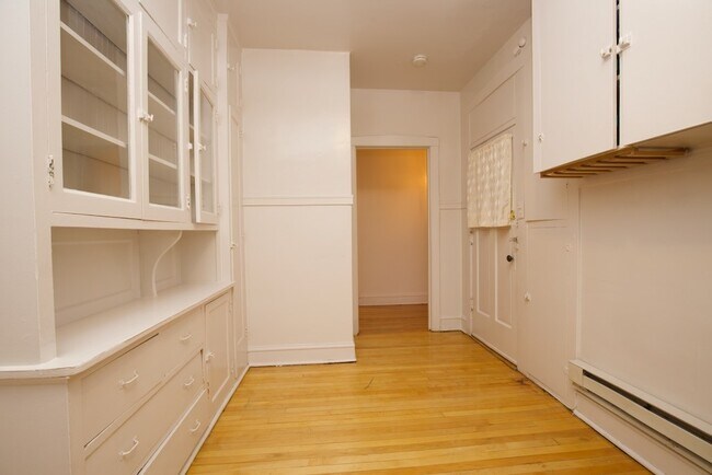 Photo - 1238 Oak Ave Unidad W3