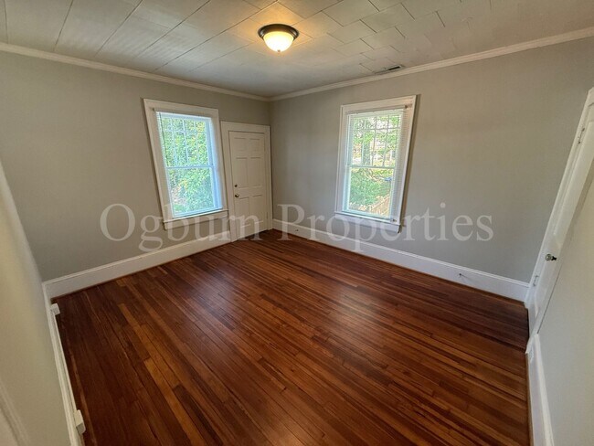 496 W End Blvd Unit B
