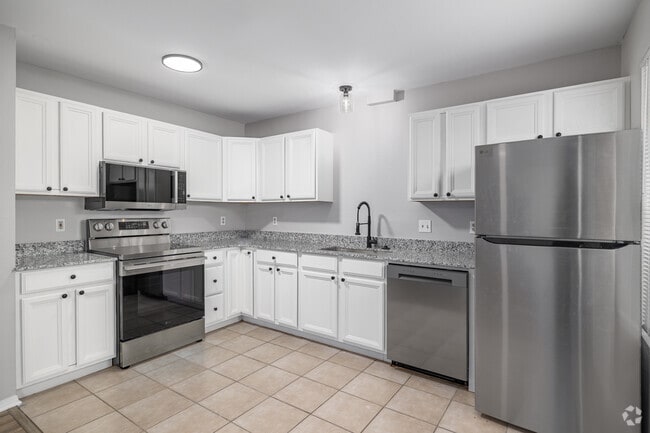 2BR, 2.5BA - 1,050SF - Kitchen
