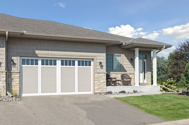 Building Photo - 18225 Hamel Rd Rental