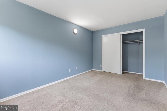 Photo - 4903 Americana Dr Unit 107