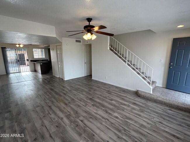 Photo - 5827 N 59th Dr