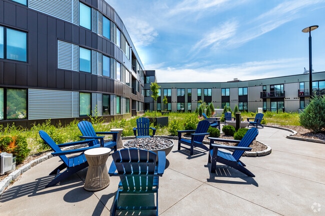 Rooftop Patio - Firepit Area