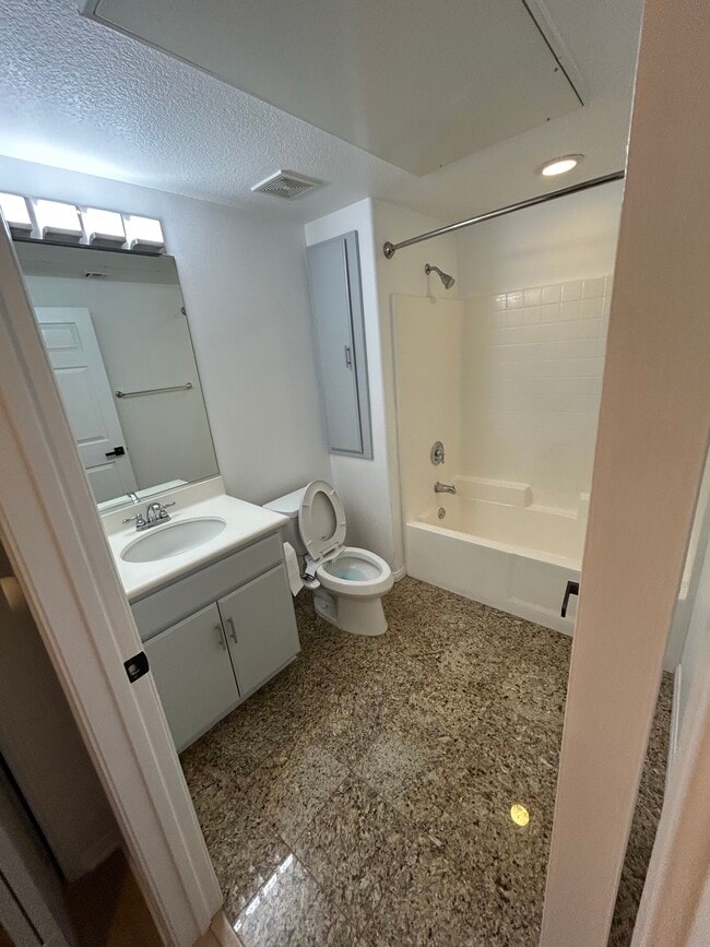 Photo - 12963 W Runway Rd Unit 318