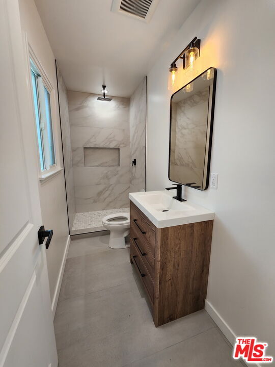 Photo - 6121 Sylvia Ave