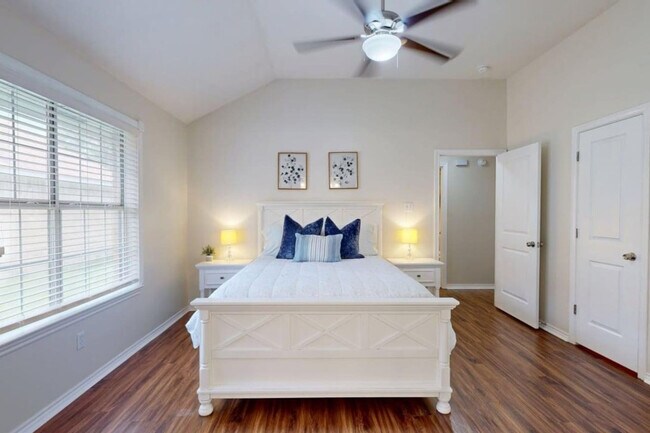 Photo - 810 Camellia Ct Unit ID1328089P