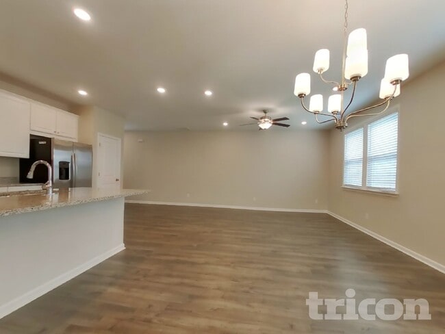 Photo - 313 Knowles Pl