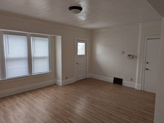 Photo - 2600 N 50th St Unit 2600 N 50th St Lower