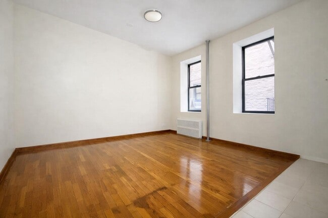 Photo - 235 W 103rd St Unidad 5A