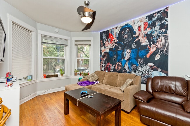 Photo - 3712 N Racine Ave Unit 1