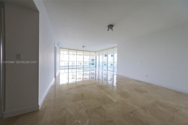 Photo - 2127 Brickell Ave Unit 2504
