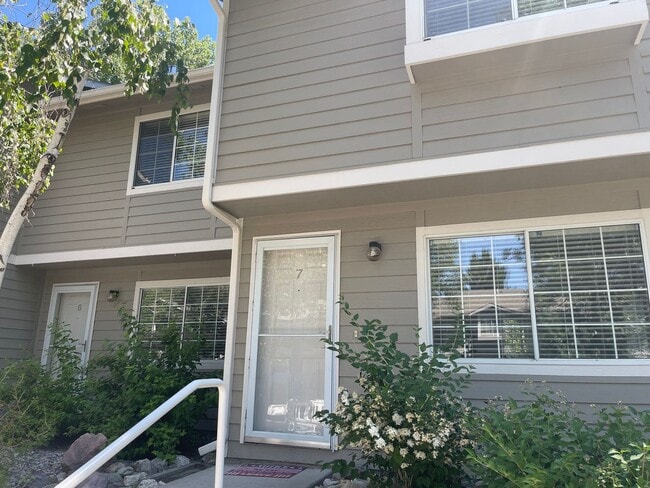 Building Photo - Large amazing condo in Grant Creek
