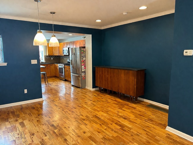 Photo - 2027 E Sergeant St