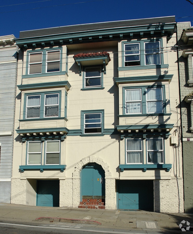 Photo - 1588 Hayes St Apartments