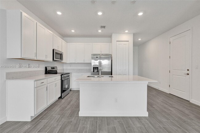 Photo - 3777 Harborside Ave