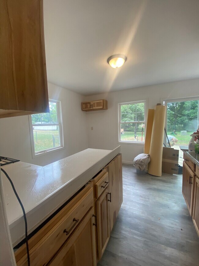 Photo - 408 E Broadwell St