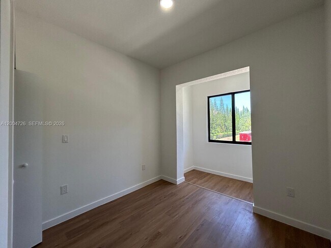Photo - 19426 SW 125th Ave