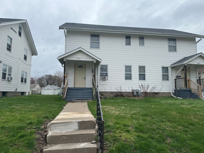 Rock Island Townhome Ready for Rent Now! - Rock Island Townhome Ready for Rent Now!