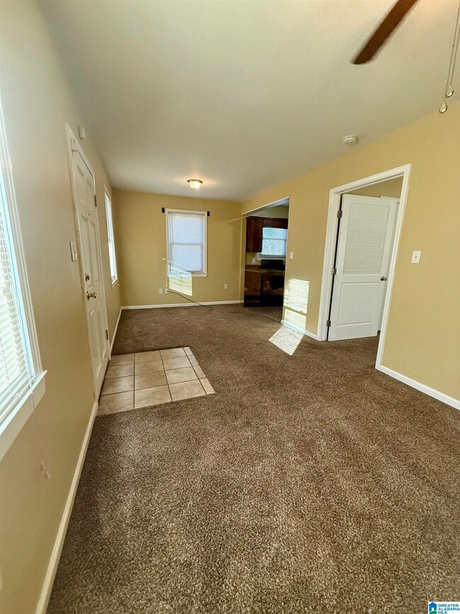 Photo - 1223 Hanover St