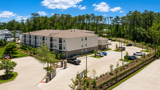 Building Photo - **Summer Leasing Promotion at Turtle Creek** Unit 2-110