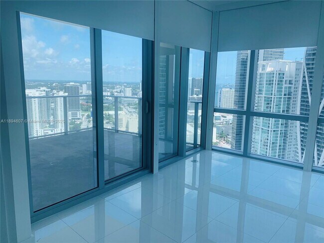 Photo - 851 NE 1st Ave Unit 4101