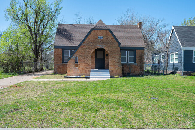 Building Photo - 2209 N Bath Ave Rental