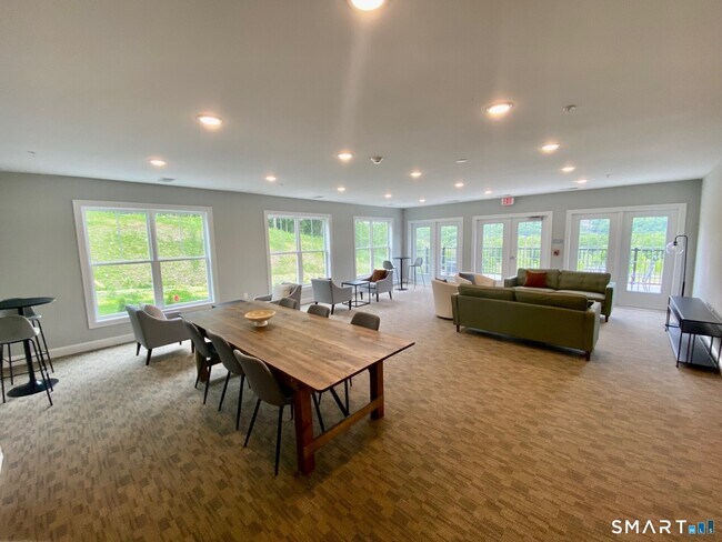 Photo - 5 Cherry Brook Rd Unit 309