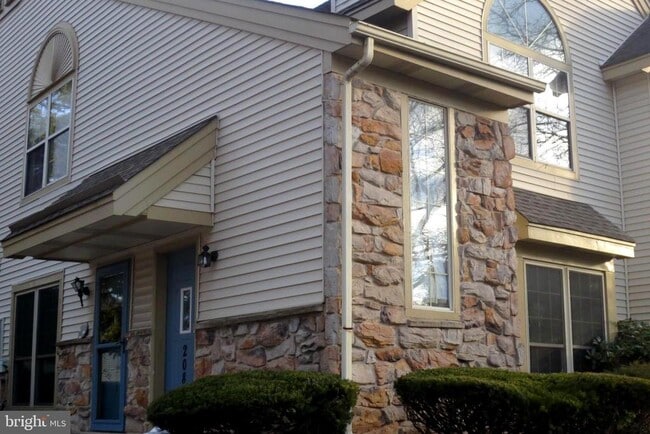 Building Photo - 208 Foxmeadow Dr Unit CONDO 208