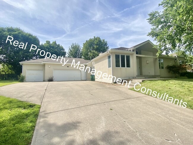 Photo - Lake Winnebago 3 Bedroom Home