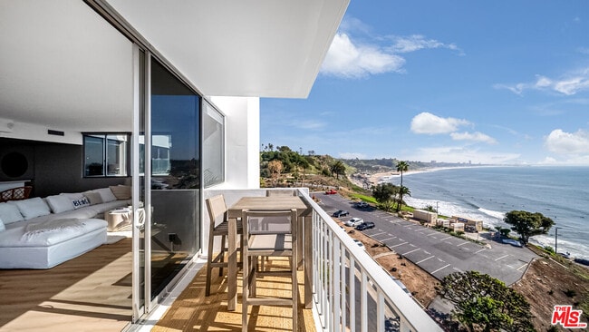 Photo - 17350 Sunset Blvd Unit 605