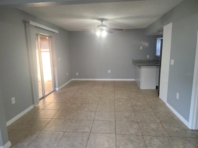 Photo - 664 Lake Dexter Cir