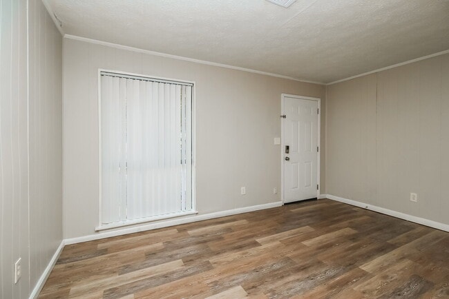 Photo - 9050 Spillers Dr SW